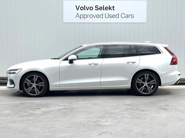 VOLVO V60 2022 Image 31
