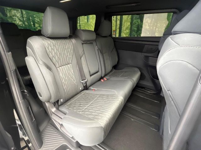 TOYOTA ALPHARD HYBRID 2025 Image 31