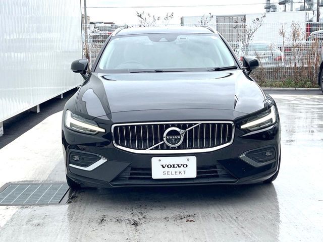 VOLVO V60 2021 Image 31