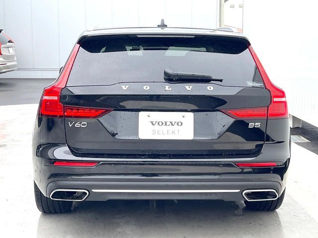 VOLVO V60 2021 Image 31