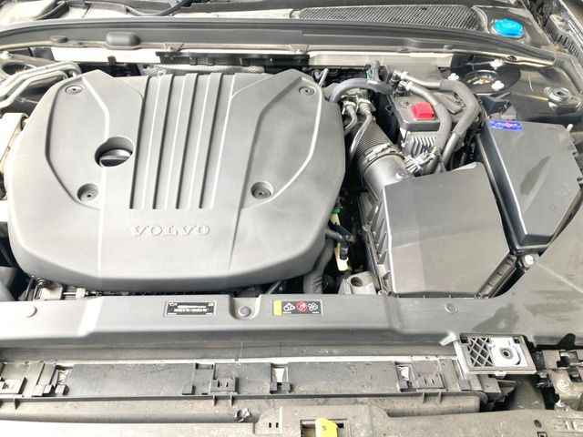 VOLVO V60 2021 Image 31