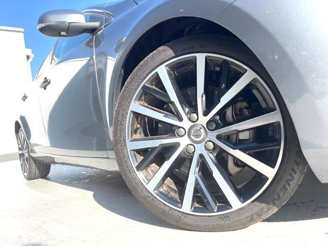 VOLVO V40 2017 Image 31