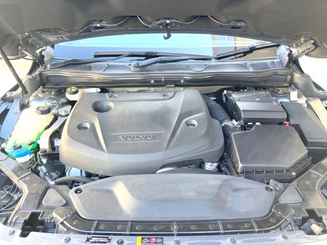 VOLVO V40 2017 Image 31