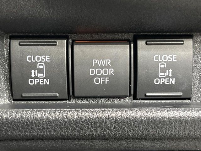 TOYOTA SIENTA HYBRID 2025 Image 31