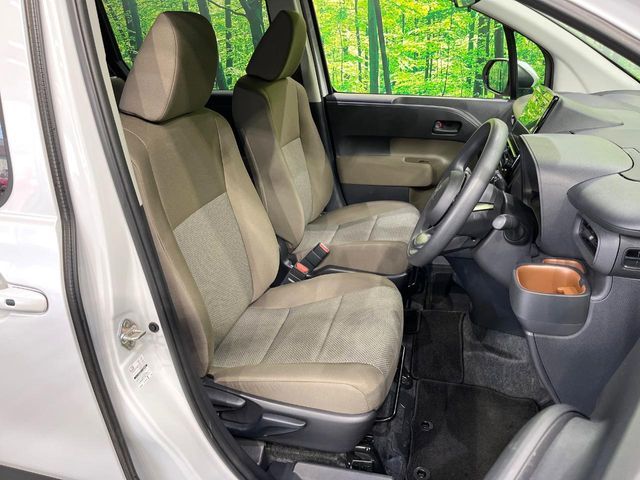 TOYOTA SIENTA HYBRID 2025 Image 31