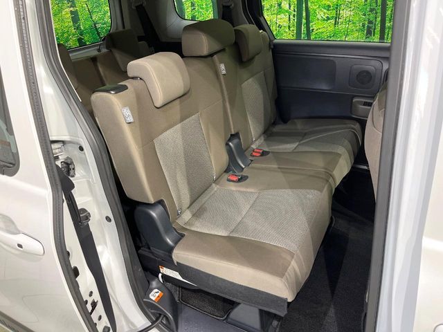 TOYOTA SIENTA HYBRID 2025 Image 31