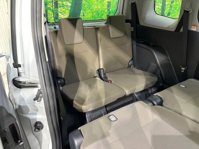 TOYOTA SIENTA HYBRID 2025 Image 31