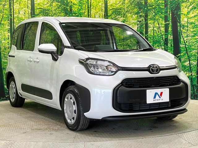TOYOTA SIENTA HYBRID 2025 Image 31