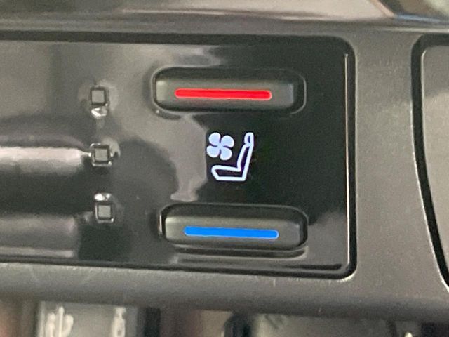 TOYOTA RAV4 4WD 2022 Image 31