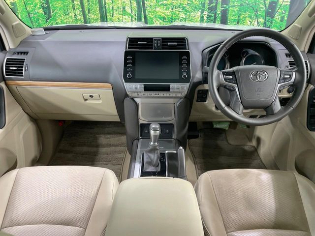 TOYOTA LANDCRUISER PRADO 2023 Image 31