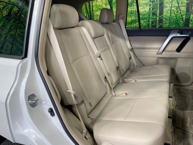 TOYOTA LANDCRUISER PRADO 2023 Image 31