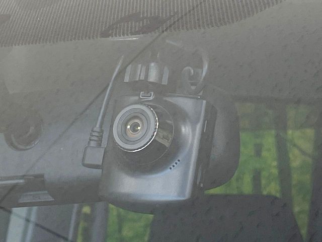 TOYOTA VOXY 2014 Image 31