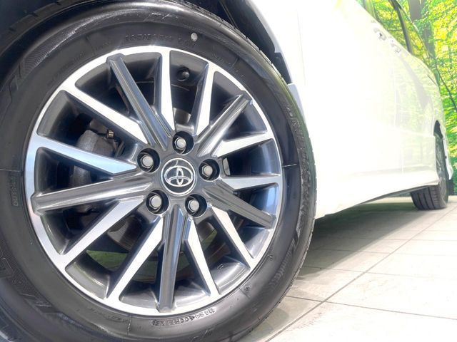 TOYOTA VOXY 2014 Image 31