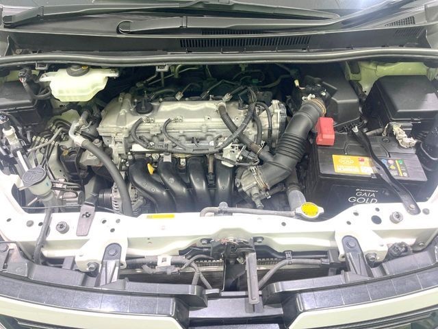 TOYOTA VOXY 2014 Image 31