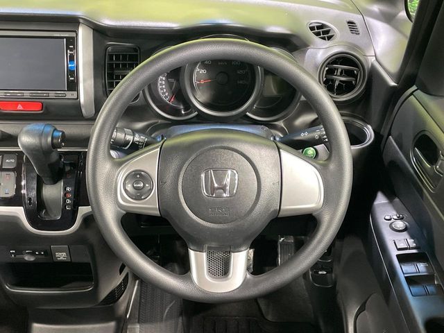 HONDA N BOX 2016 Image 31