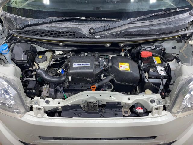 HONDA N BOX 2016 Image 31