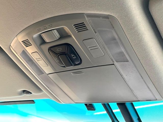 TOYOTA VELLFIRE 2012 Image 31