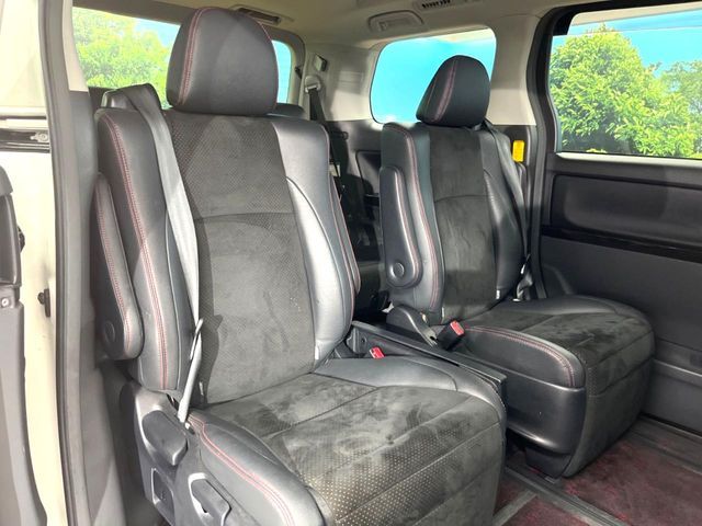 TOYOTA VELLFIRE 2012 Image 31