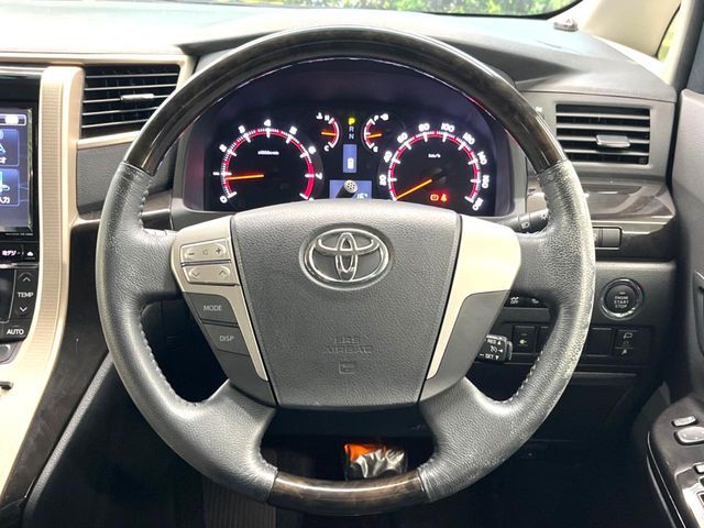 TOYOTA VELLFIRE 2012 Image 31