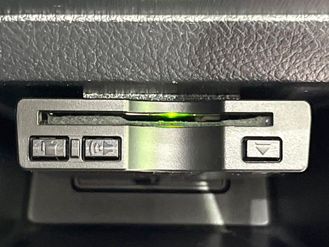 TOYOTA VITZ 2013 Image 31