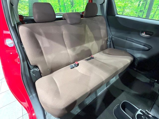 TOYOTA VITZ 2013 Image 31