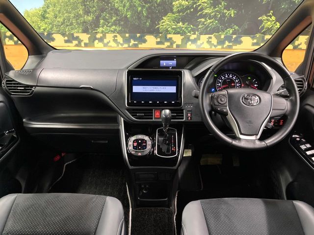 TOYOTA VOXY 2021 Image 31