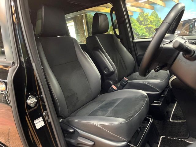 TOYOTA VOXY 2021 Image 31