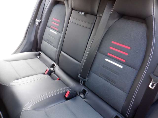 MERCEDES BENZ A CLAS 2017 Image 31