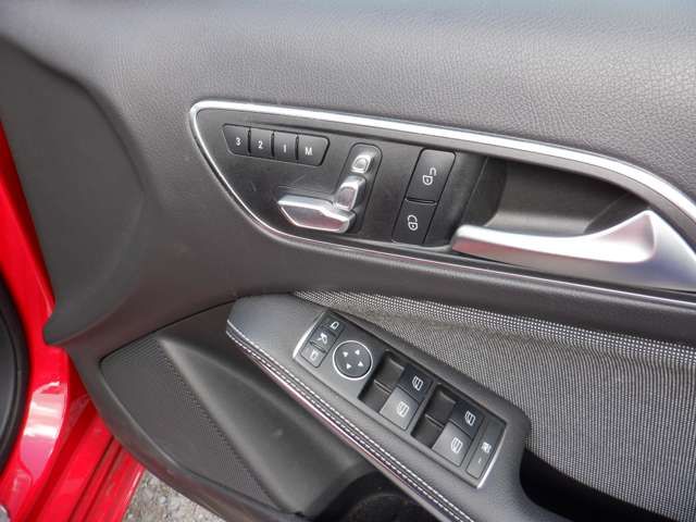 MERCEDES BENZ A CLAS 2017 Image 31