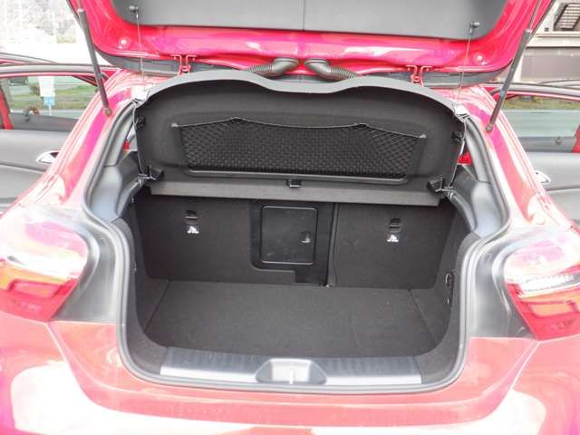 MERCEDES BENZ A CLAS 2017 Image 31