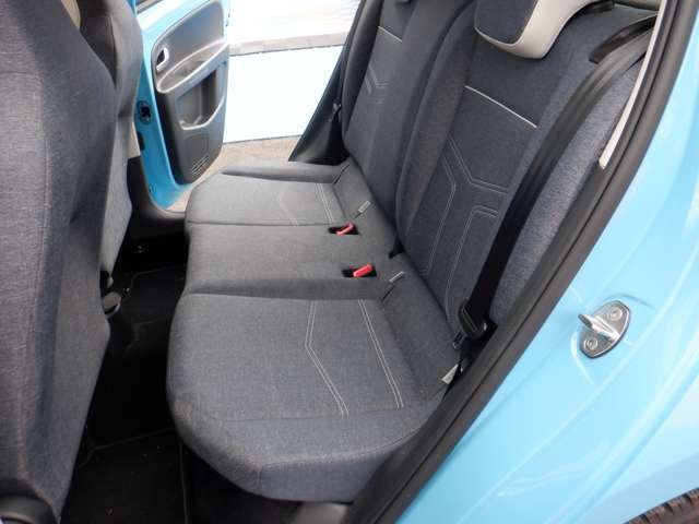 VOLKSWAGEN UP! 2019 Image 31