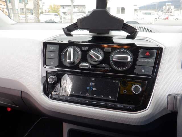 VOLKSWAGEN UP! 2019 Image 31