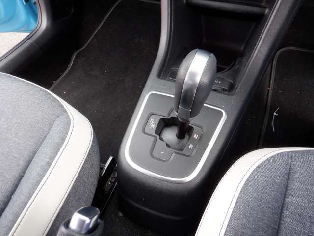 VOLKSWAGEN UP! 2019 Image 31