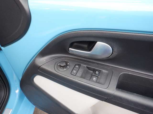 VOLKSWAGEN UP! 2019 Image 31