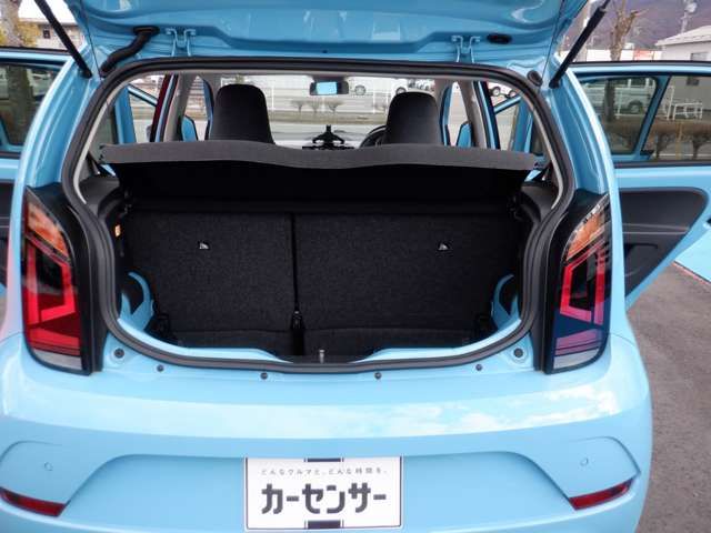 VOLKSWAGEN UP! 2019 Image 31