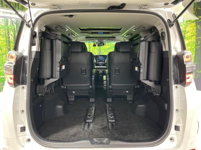 TOYOTA VELLFIRE 2018 Image 31