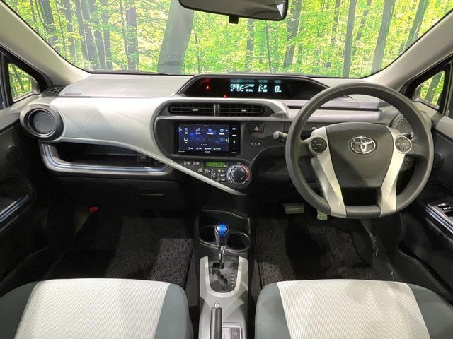 TOYOTA AQUA 2014 Image 31