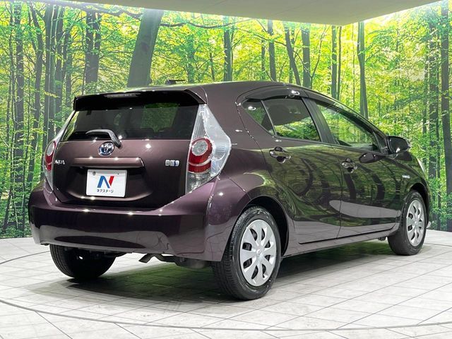 TOYOTA AQUA 2014 Image 31