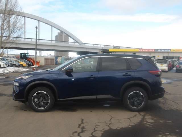 NISSAN X-TRAIL HYBRID 4WD 2025 Image 31