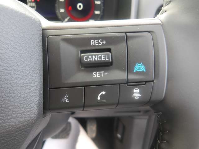 NISSAN X-TRAIL HYBRID 4WD 2025 Image 31