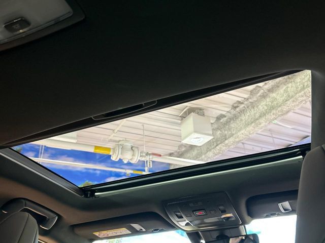 TOYOTA LEXUS UX250H 2019 Image 31