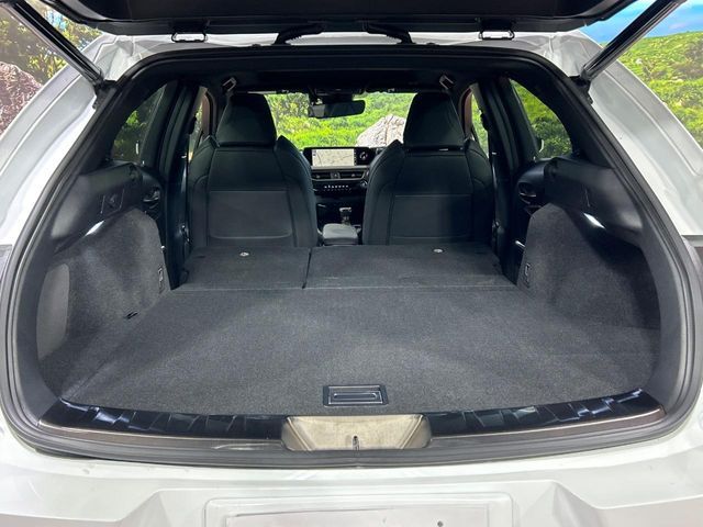 TOYOTA LEXUS UX250H 2019 Image 31