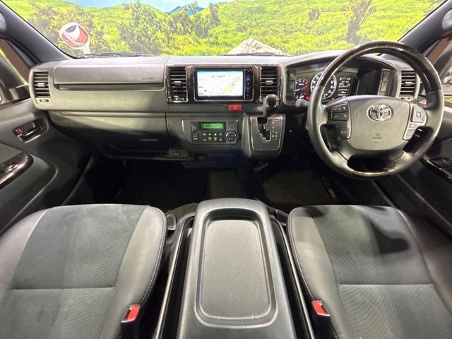 TOYOTA HIACE VAN 4WD 2021 Image 31