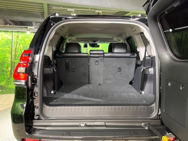 TOYOTA LANDCRUISER PRADO 2023 Image 31