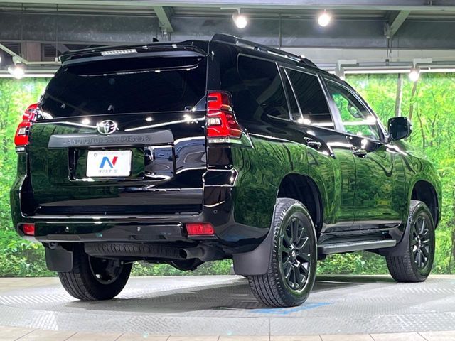 TOYOTA LANDCRUISER PRADO 2023 Image 31