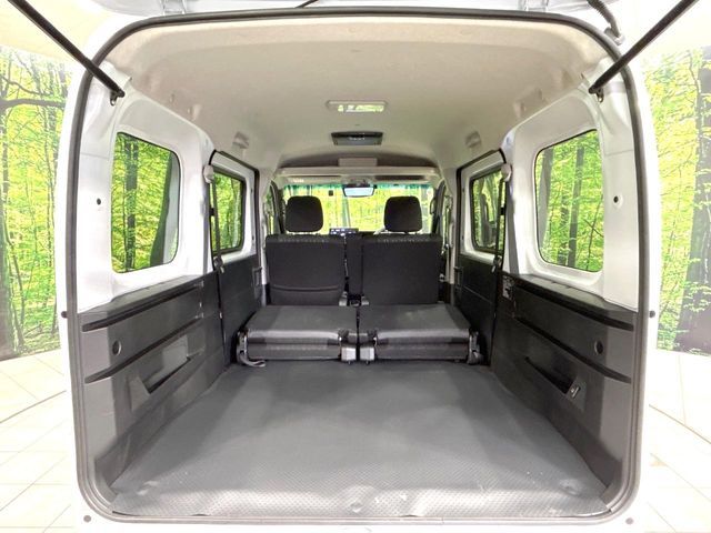 DAIHATSU ATRAI VAN 2024 Image 31