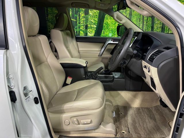 TOYOTA LANDCRUISER PRADO 2023 Image 31