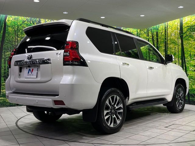 TOYOTA LANDCRUISER PRADO 2023 Image 31