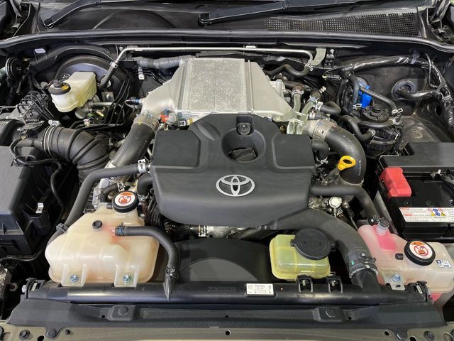 TOYOTA HILUX 4WD 2021 Image 31