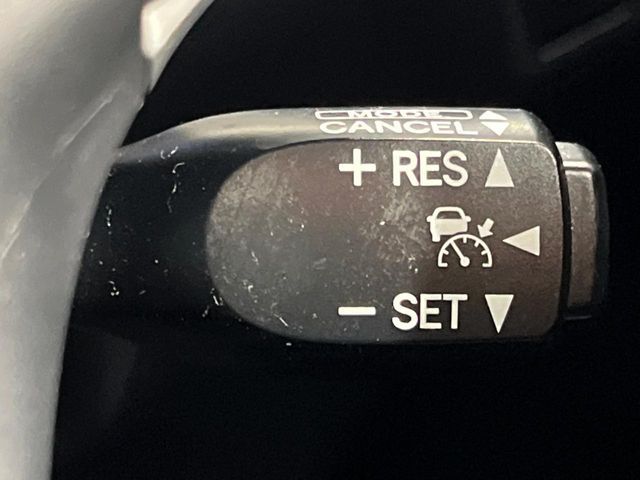 TOYOTA HARRIER HYBRID 2015 Image 31